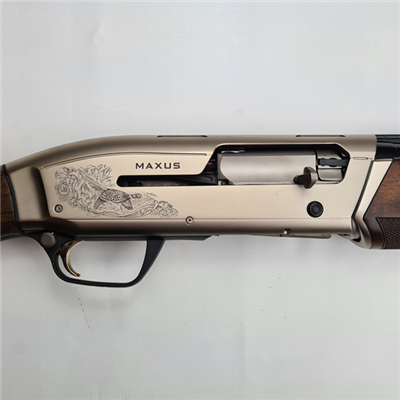 Browning Maxus Hunter Grade 2 12 Gauge Semi-Automatic Shotgun